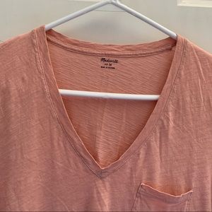 Madewell Tops - Madewell Pink V-Neck Pocket Tee size Medium!!! Madewell Tops - Madewell Pink V-Neck Pocket Tee size Medium!!!